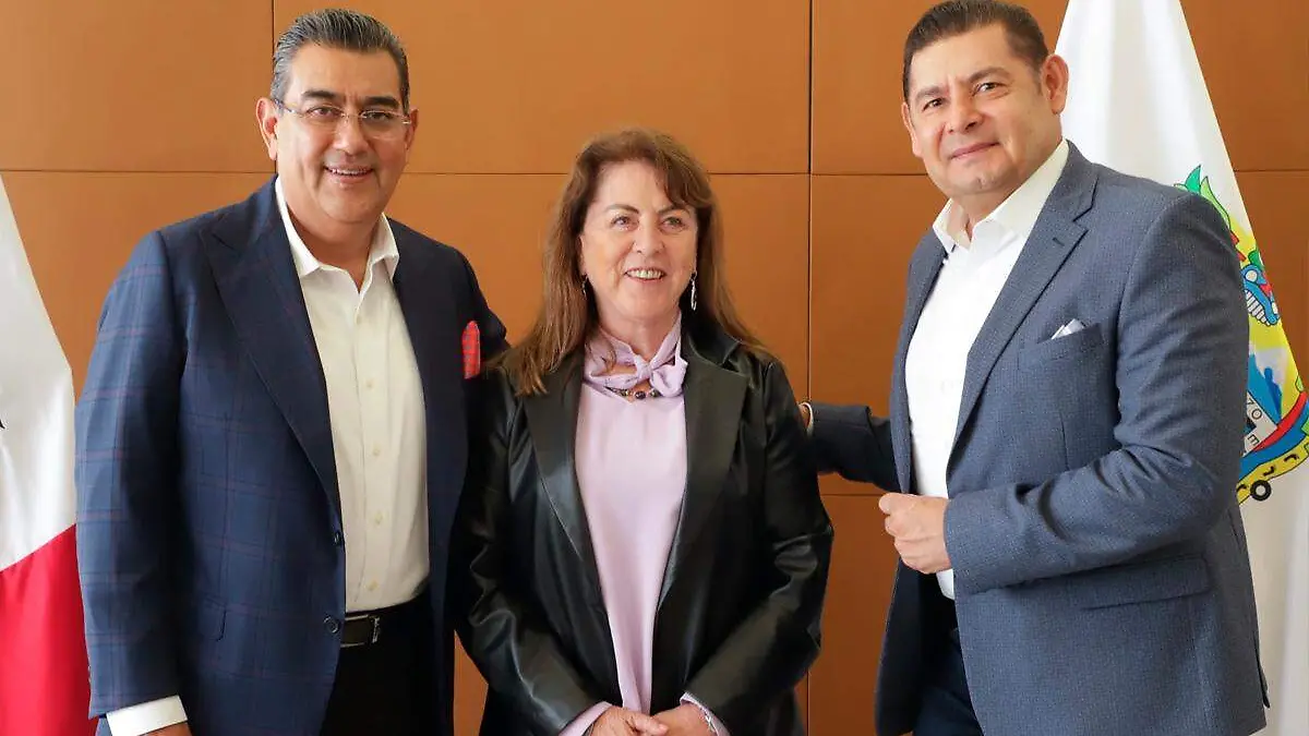 Sergio Salomon y Alejandro Armenta en reunion con gobernadora electa de Morelos